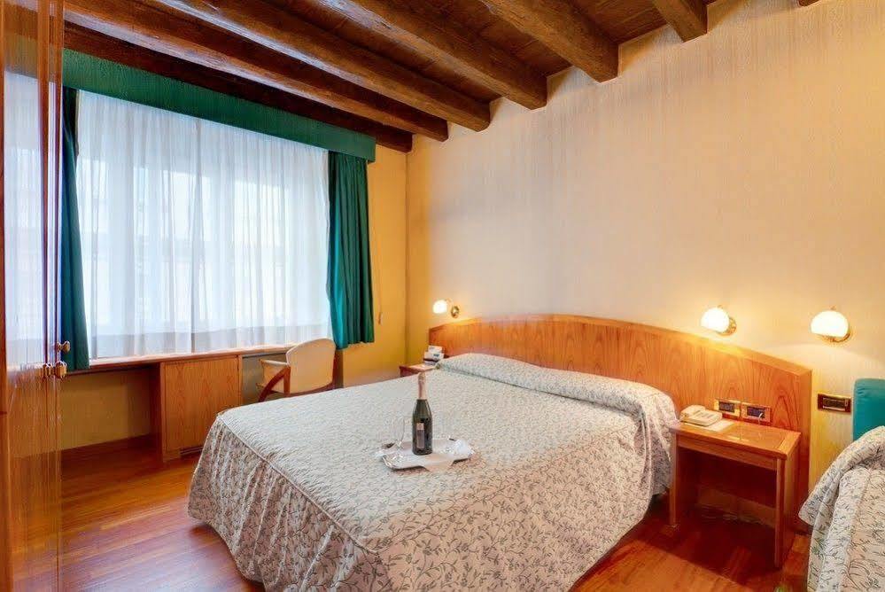Corot Hotel Rome